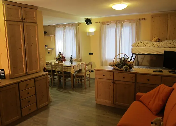 מלון דירות Del Sole Per Gruppi