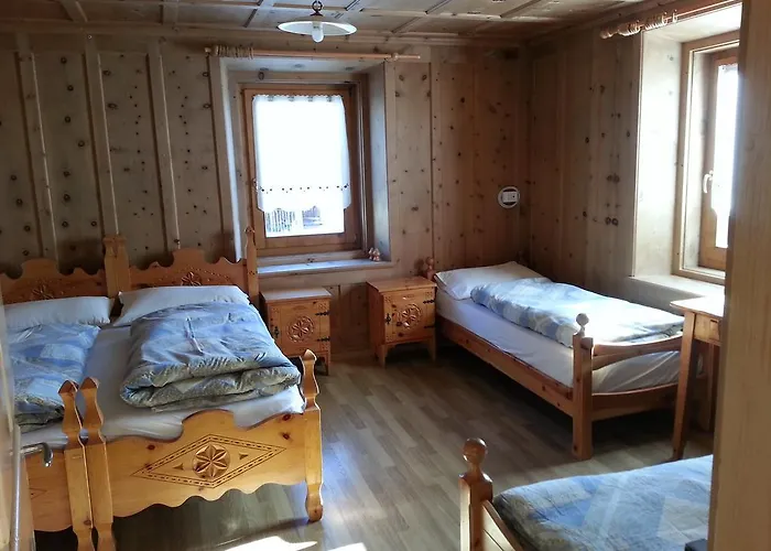 Del Sole Per Gruppi מלון דירות 3*